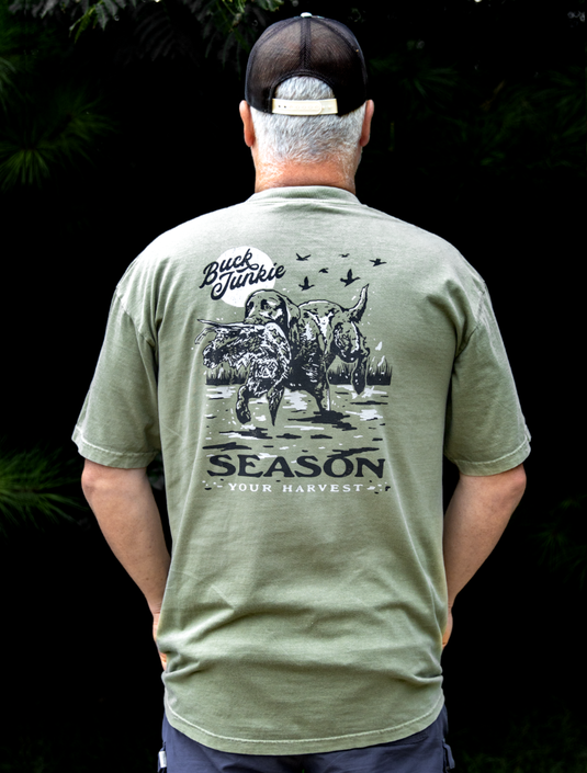 Buck Junkie Hunting Dog Splash T-Shirt